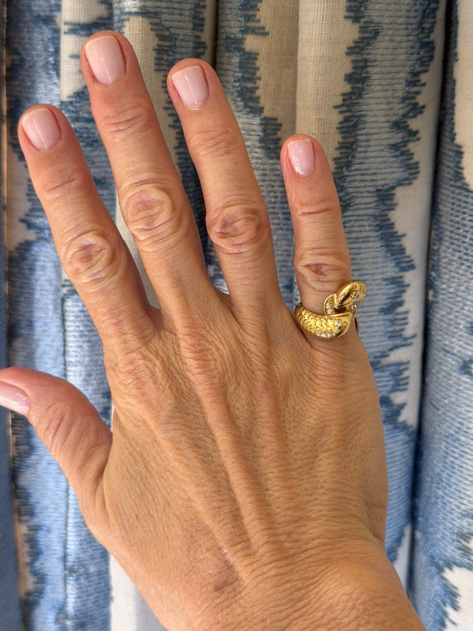 18k Fish Bypass Ring