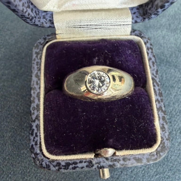 14k White Gold Solitaire Ring