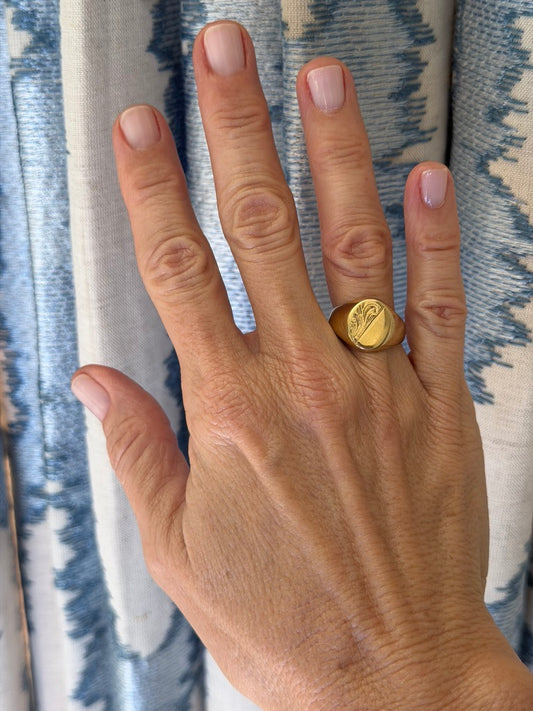 9k English Signet Ring
