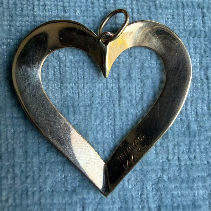 14k Fluted Open Heart Charm