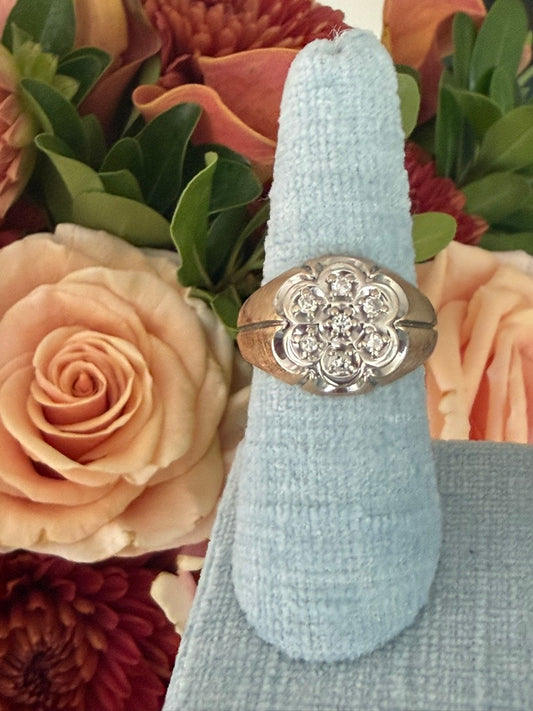 14k Two Tone Gold Flower and Diamond Ring