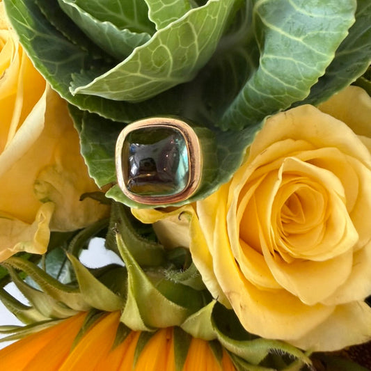14K Green Sugarloaf Tourmaline Ring