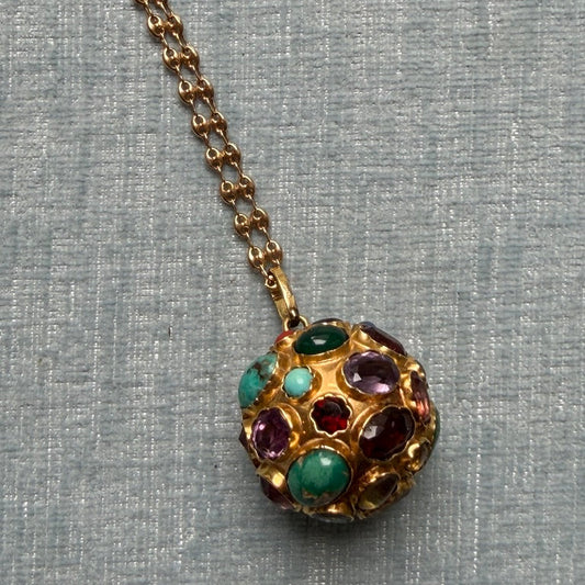 18k Extra Large Etruscan Sputnik Cabachon Pendant