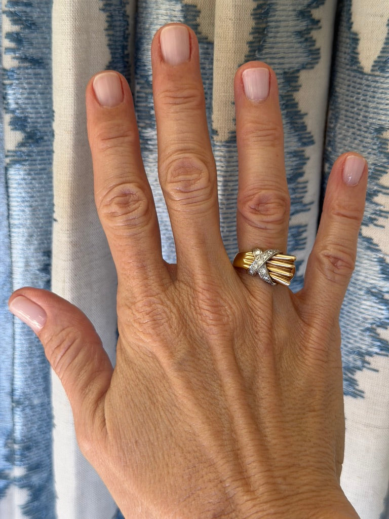 14k Comet Diamond Ring