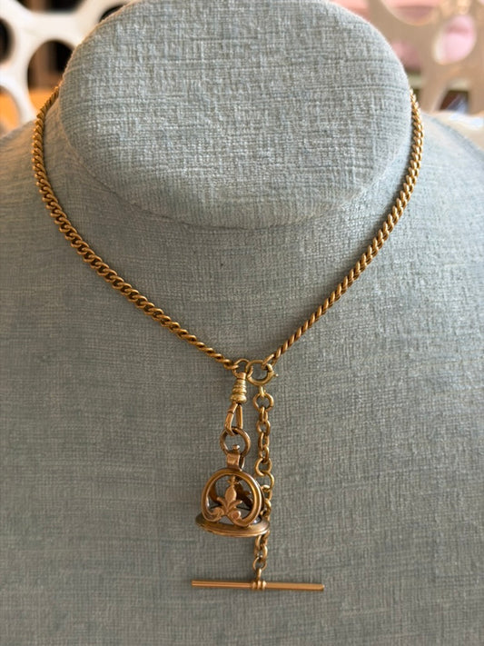 10k Pineapple Fob Pendant with White Chalcedony
