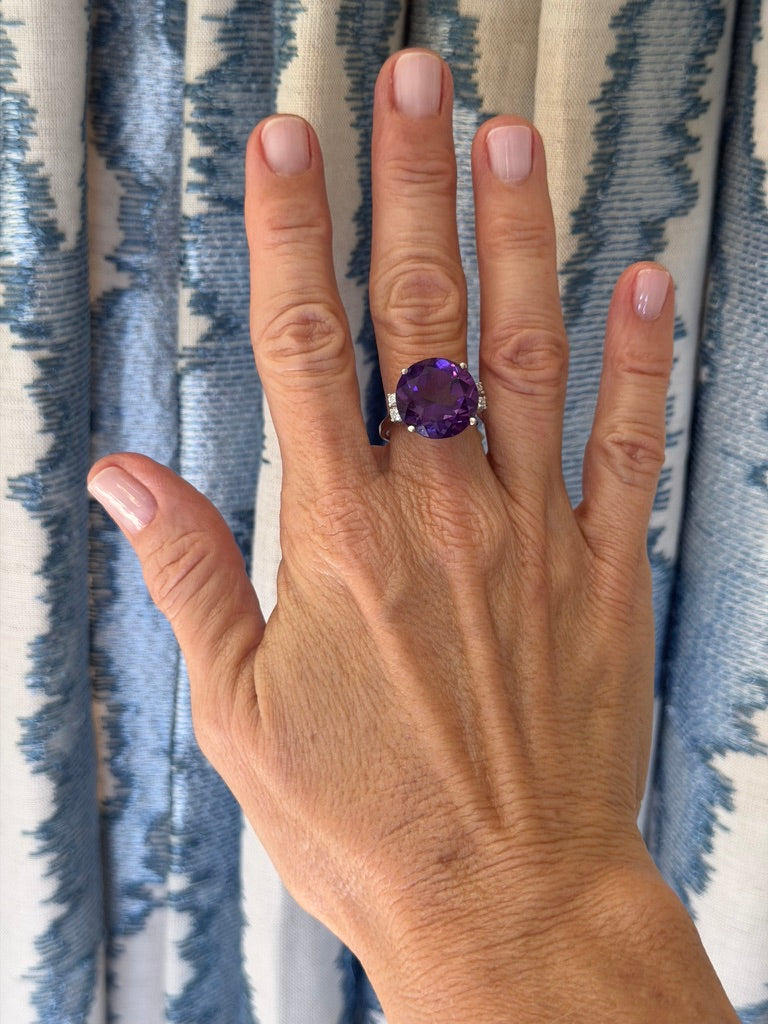 14K Round Amethyst and Diamond Cocktail Ring