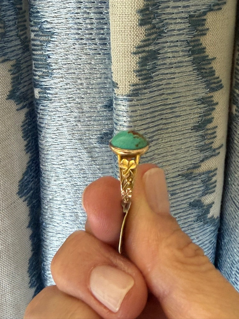 12K Turquoise Ring with Clover Design