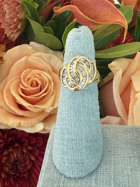 14K Diamond Swirl Baguette Ring