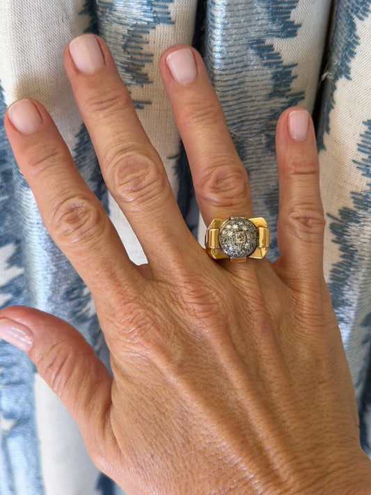 18k Retro French Diamond Tank Ring