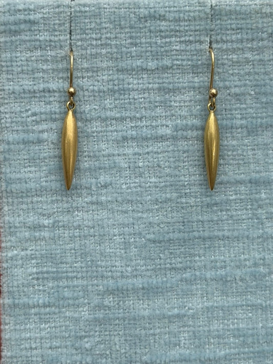 18k Simple Drop Earrings