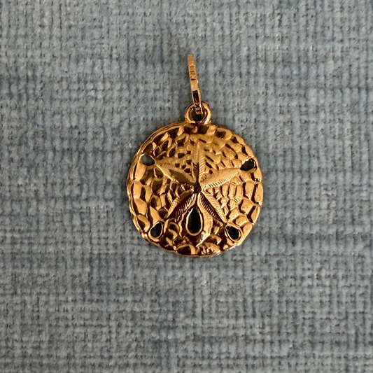 14k Sand Dollar Shell