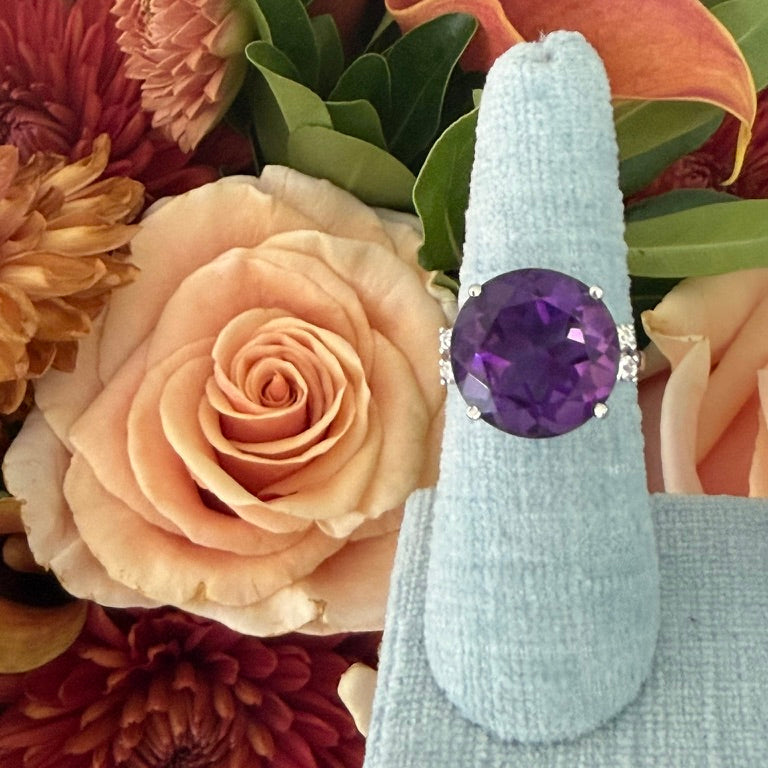 14K Round Amethyst and Diamond Cocktail Ring